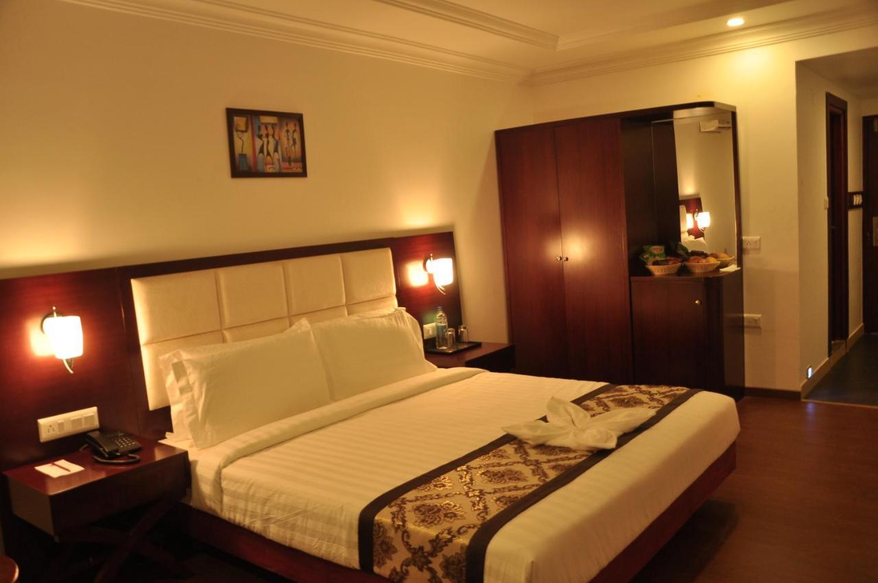 Grand Clarks Inn Badami Dış mekan fotoğraf