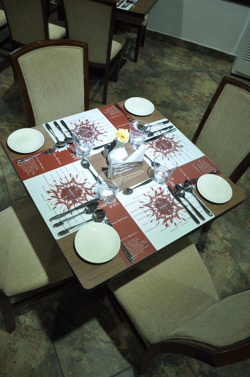 Grand Clarks Inn Badami Dış mekan fotoğraf