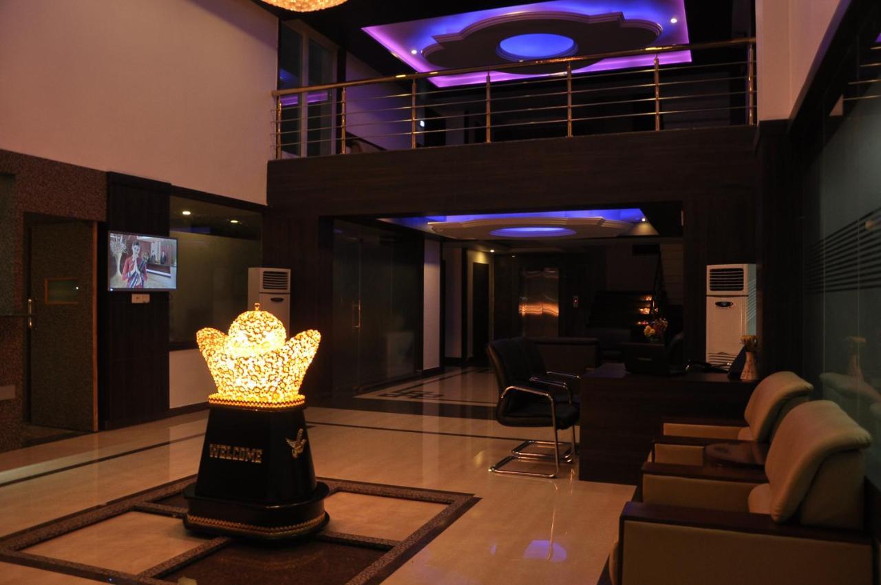 Grand Clarks Inn Badami Dış mekan fotoğraf