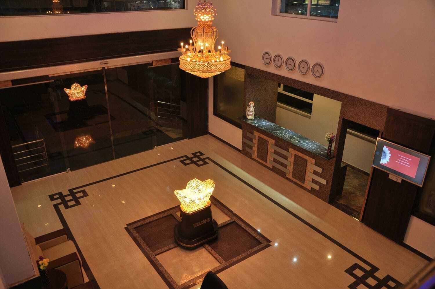Grand Clarks Inn Badami Dış mekan fotoğraf